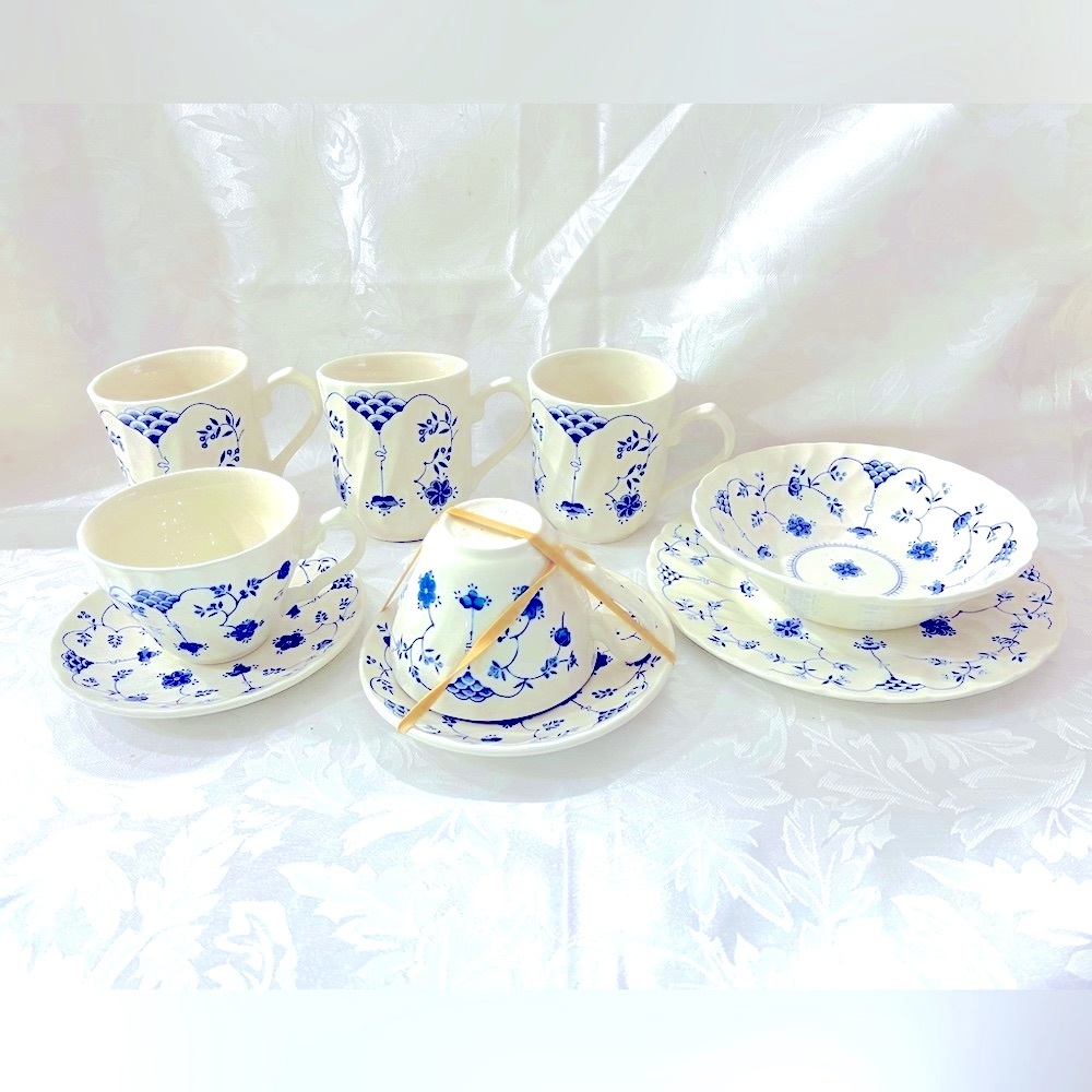 21 PC Vintage Churchill Georgian Collection set (21 pieces)